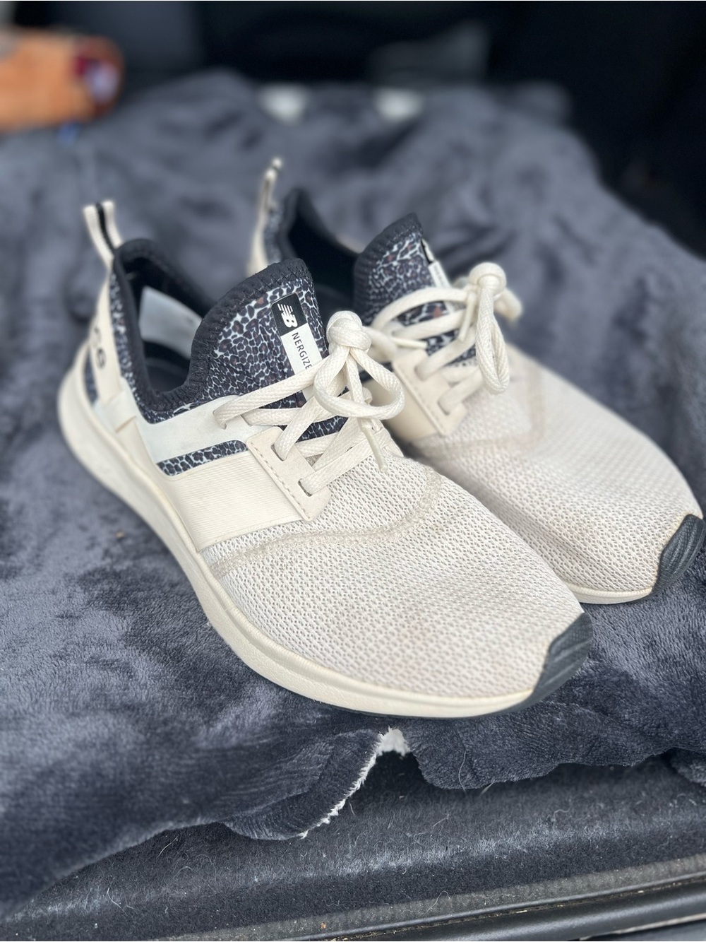 New Balance Women's Cream and Black Athletic Sneakers